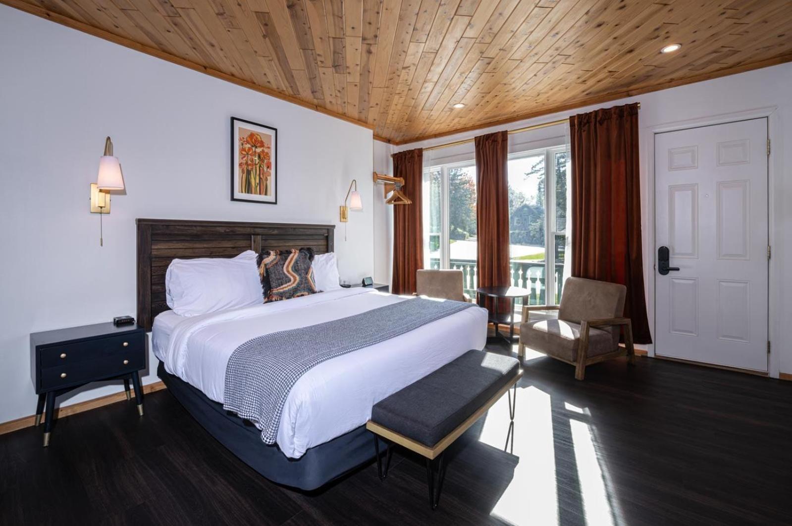 Town House Lodge Lake Placid